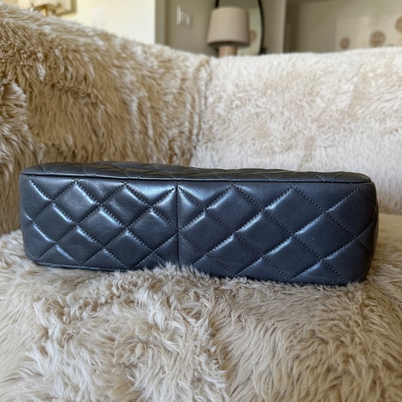 Authentic Chanel Classic Jumbo Single Flap Bag in Grey Lambskin Silver Hardware - Picture 5 of 12